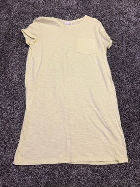 GAP Pale Yellow Crewneck Tee
